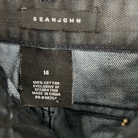 SeanJohn Shorts Women’s size 14 Black - Picture 2 of 4